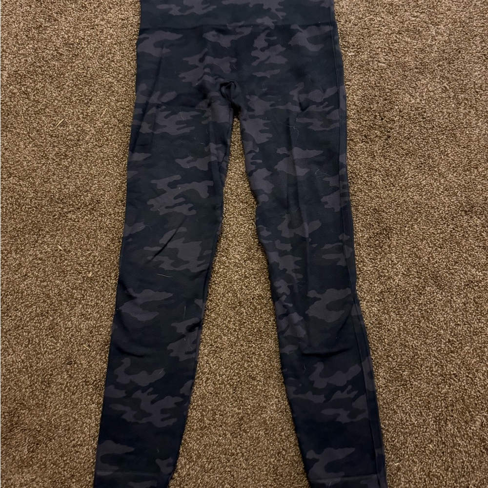 SPANX Camo High-Waisted Leggings